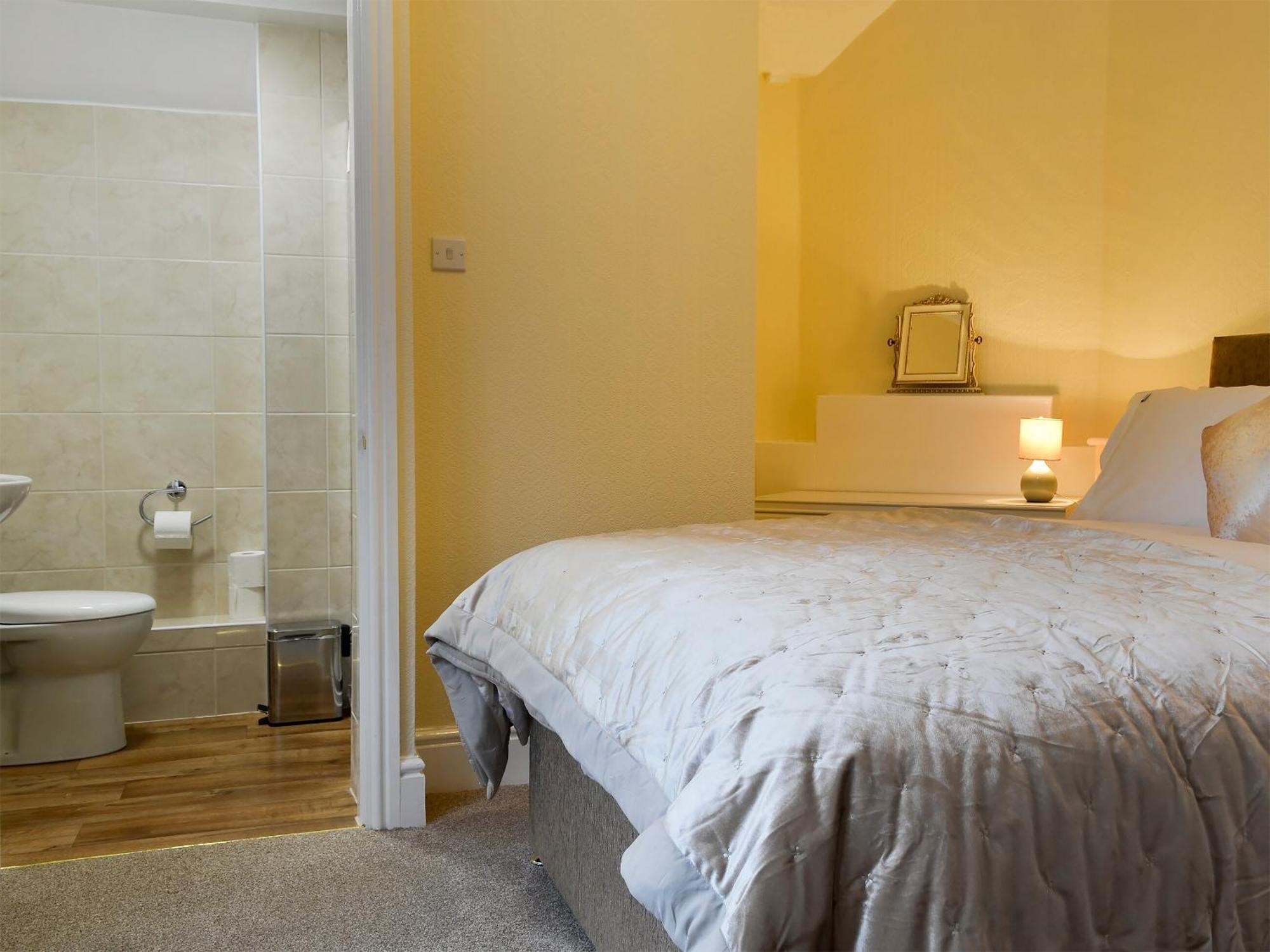 The East Wing At Grove Hall Bodfari Bagian luar foto