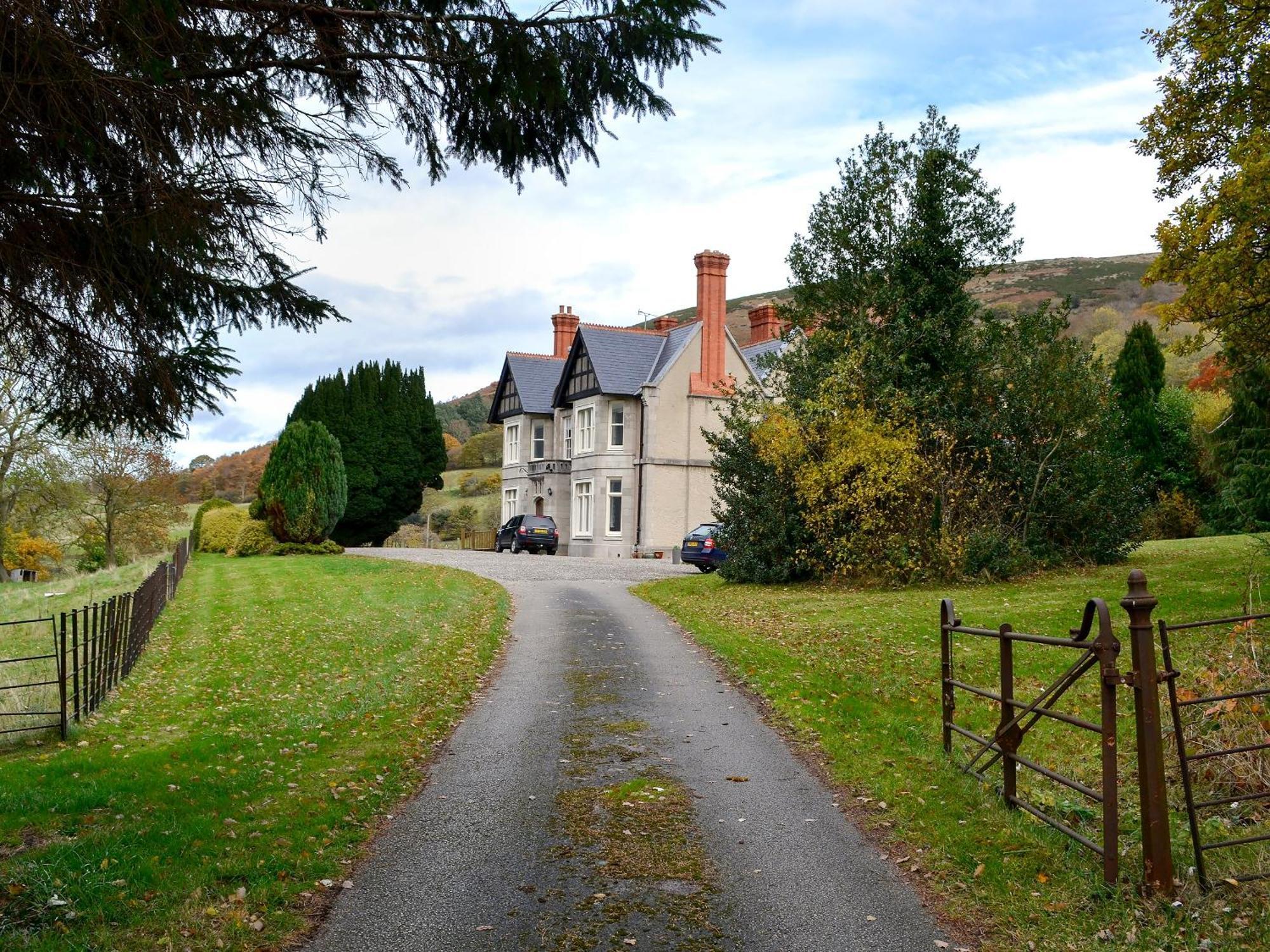 The East Wing At Grove Hall Bodfari Bagian luar foto