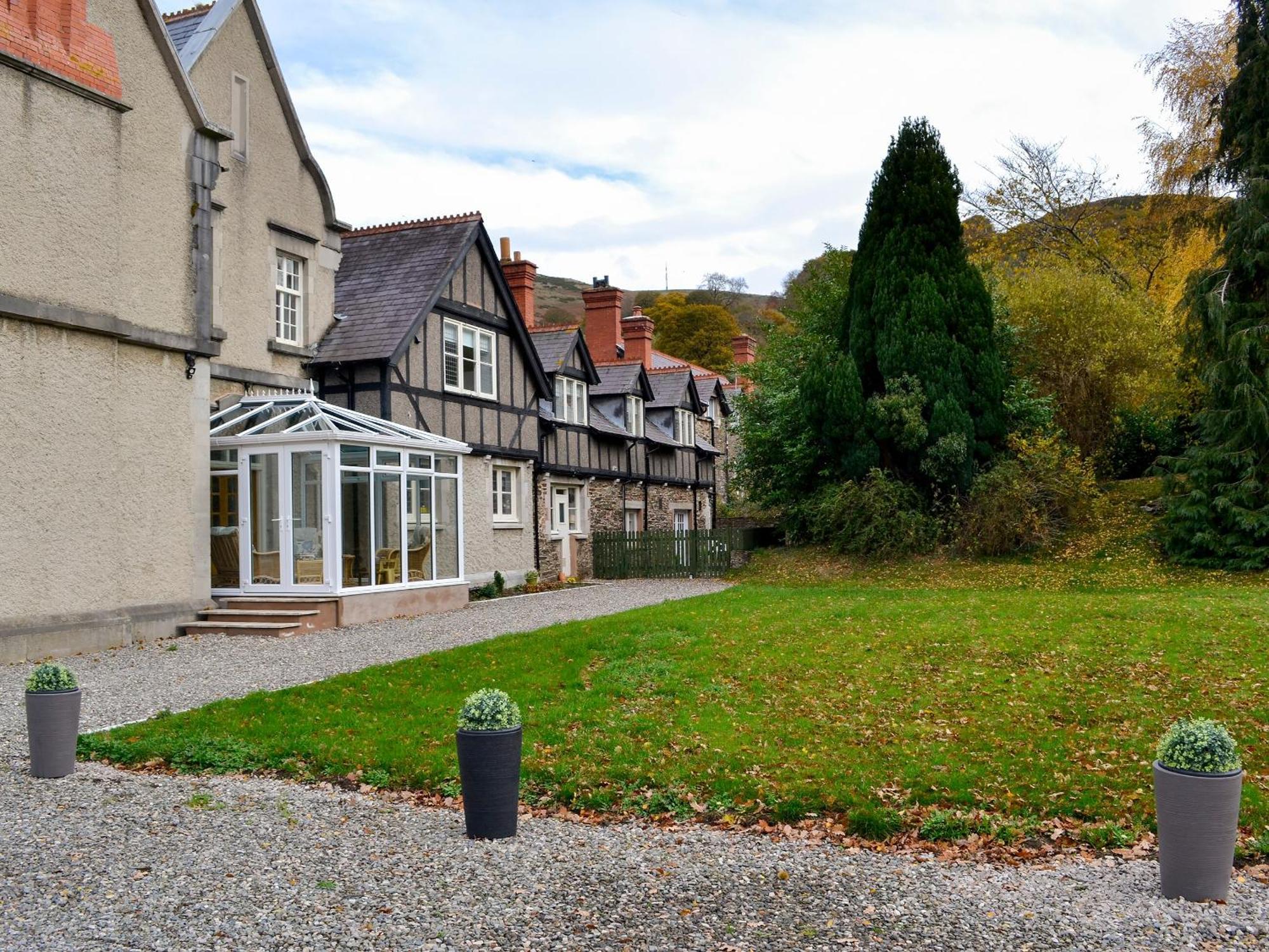 The East Wing At Grove Hall Bodfari Bagian luar foto